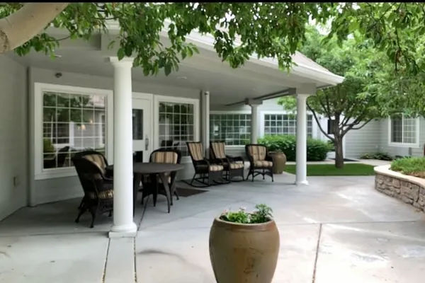 Aspen Ridge Alzheimer’s Special Care Center