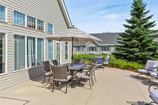 LakeHouse New Holstein