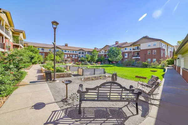 Lincoln Meadows Senior Living