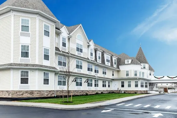 Netherbay at Bay Shore