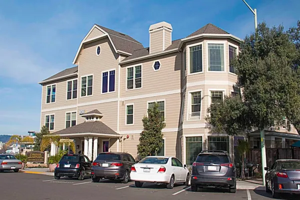 Oakmont of Mariner Point