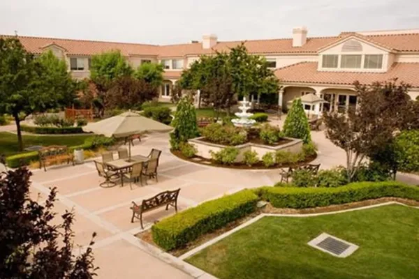 Oakmont of The Lakes