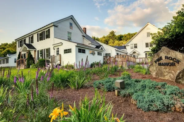 Pine Rock Manor
