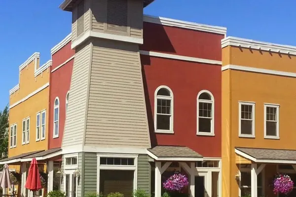 Pioneer Village Independent and Assisted Living