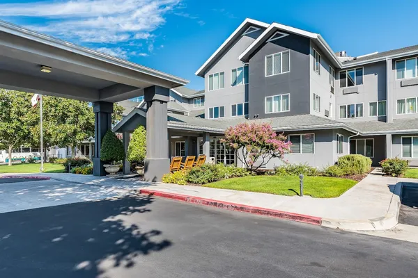 Solstice Senior Living at Clovis