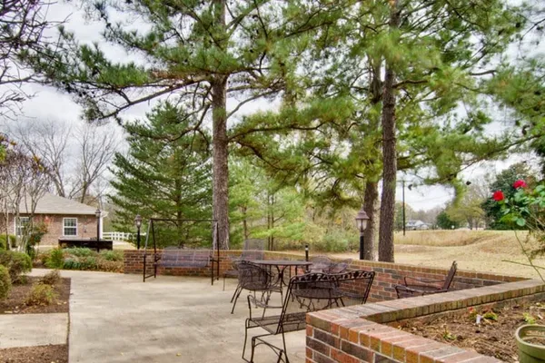 Southern Oaks Senior Living