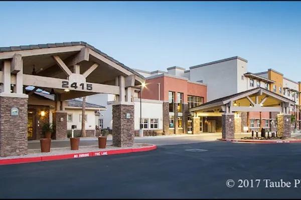 The Summit at Sunland Springs