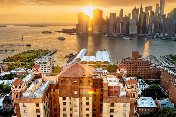 The Watermark at Brooklyn Heights