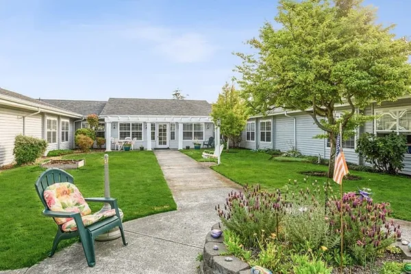 Victoria Place Senior Living