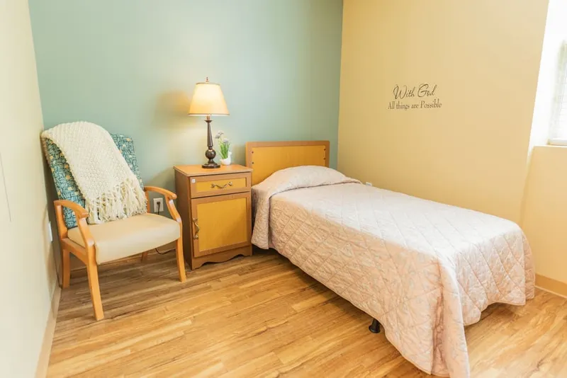 Abington Manor at Morgan Hill photo 3