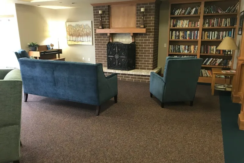 Addington Place of Des Moines photo 7