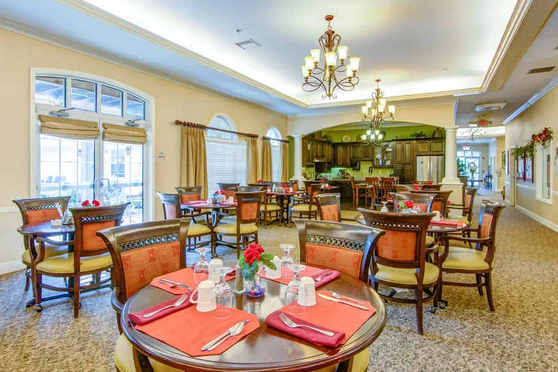 Addington Place of Lee's Summit - senior living in Lee's Summit, Missouri - photo 6