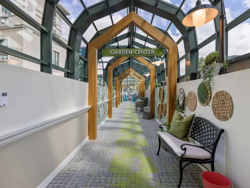 Aegis Living Bellevue Overlake photo 4