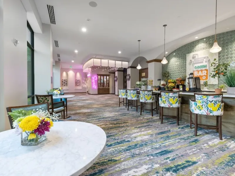 Aegis Living Bellevue Overlake photo 8