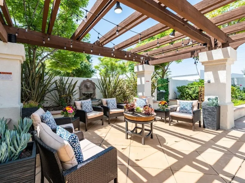 Aegis Living Granada Hills photo 6