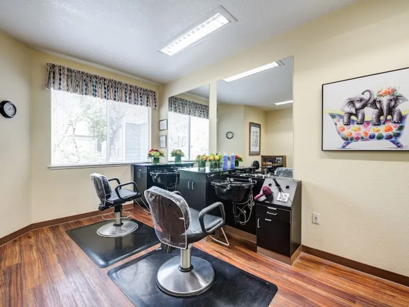 Aegis Living Laguna Niguel photo 9