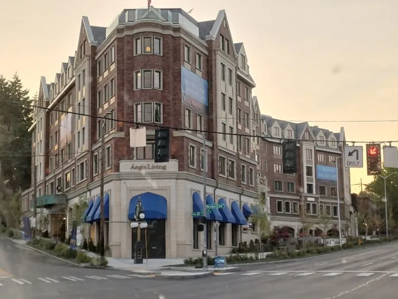 Aegis Living Laurelhurst photo 2