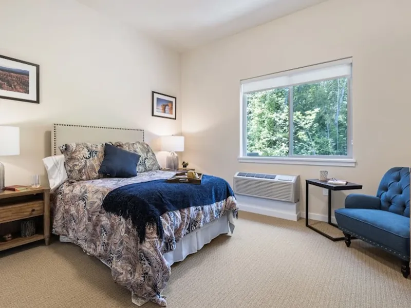 Aegis Living Mercer Island photo 6