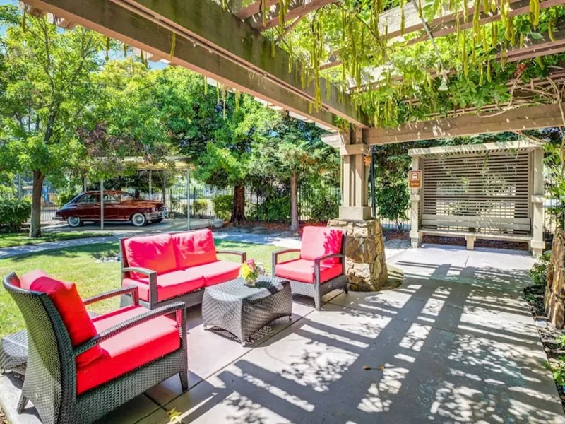 Aegis Living Moraga photo 5