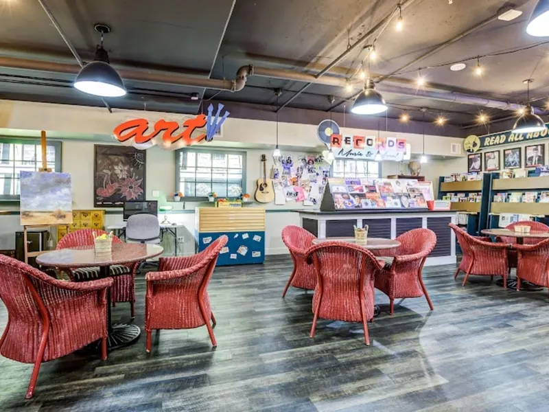 Aegis Living Queen Anne Galer photo 3