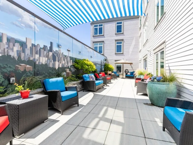 Aegis Living Queen Anne Galer photo 5