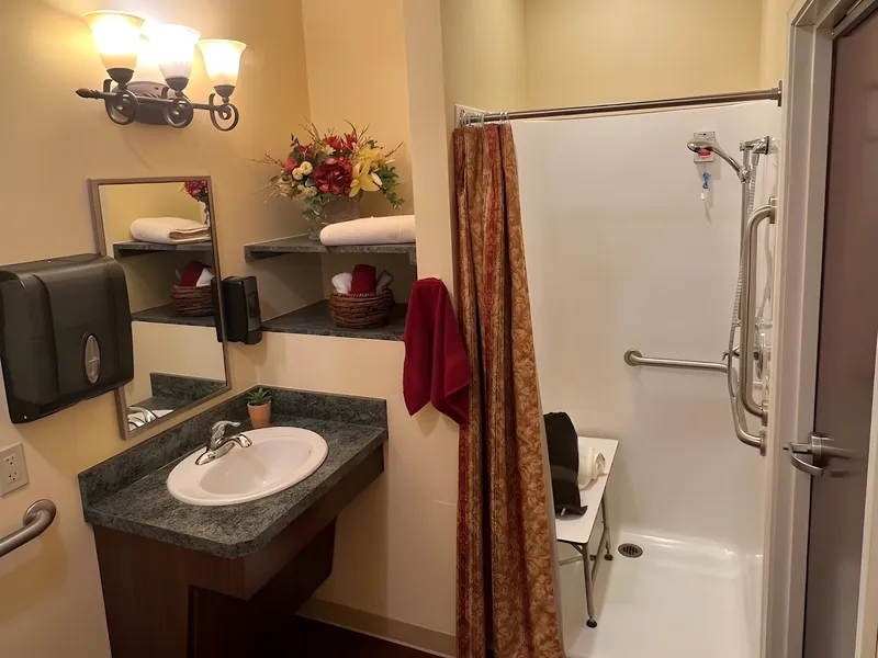 Amber Manor Care Center photo 3