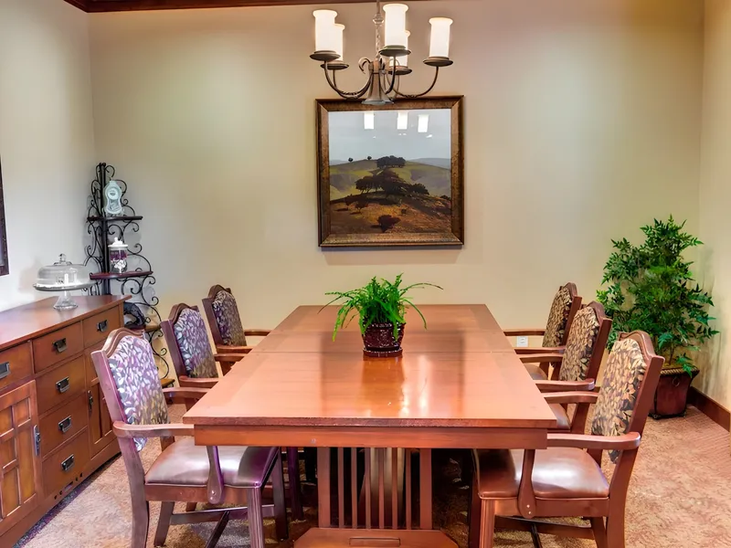 Arbor Oaks Terrace Memory Care Residence photo 9