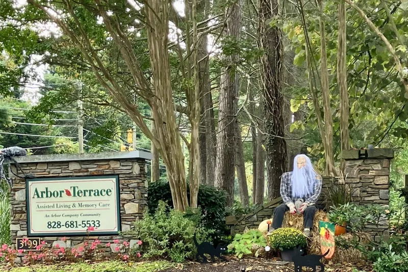 Arbor Terrace Asheville photo 7