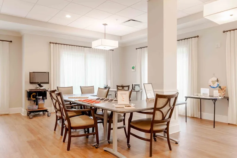 Arbor Terrace Burnt Hickory photo 5