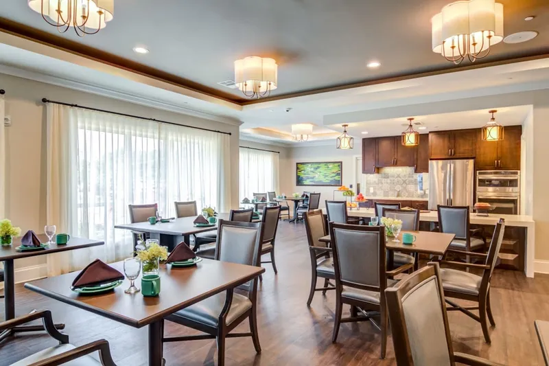 Arbor Terrace Burnt Hickory photo 9