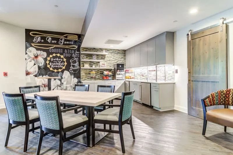 Arbor Terrace Crabapple photo 9