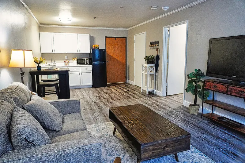 Arlington Plaza photo 9