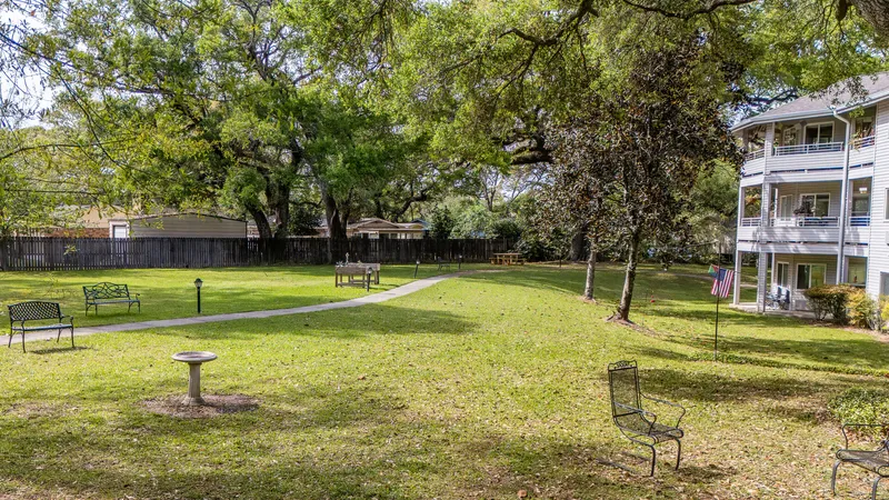 Asher Point Independent Living of Mobile - senior living in Mobile, Alabama - photo 10