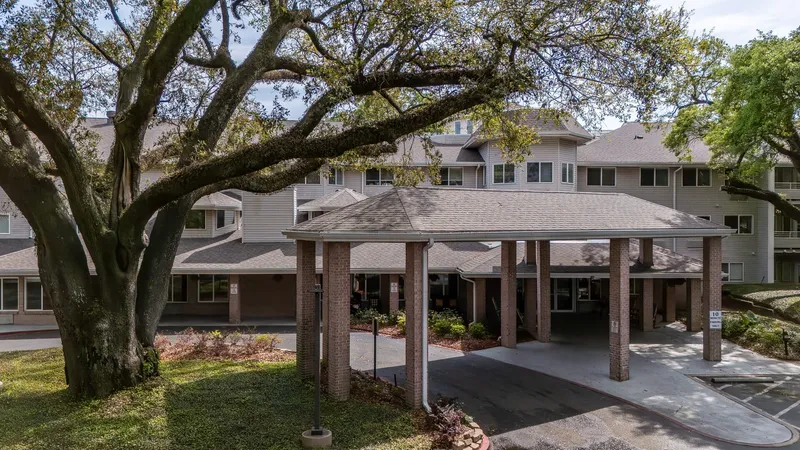 Asher Point Independent Living of Mobile - senior living in Mobile, Alabama - photo 11
