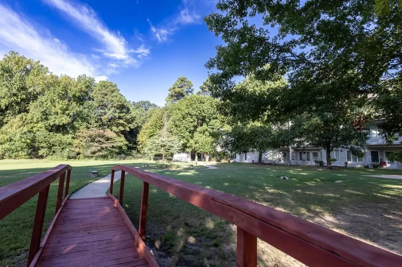 Asher Point Independent Living of Texarkana photo 8