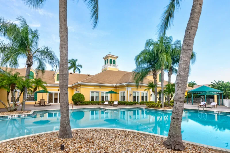 Aston Gardens At Parkland Commons photo 3