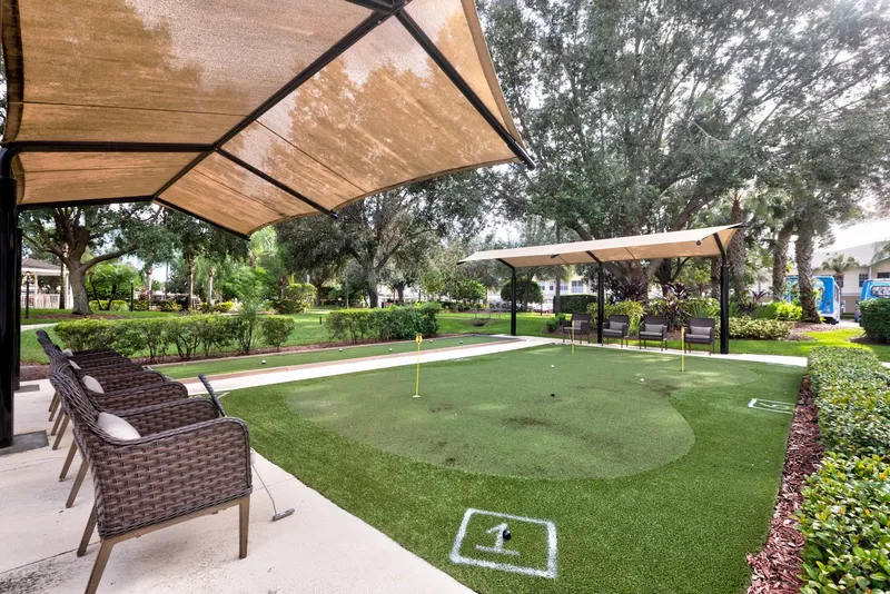 Aston Gardens At Sun City Center photo 6