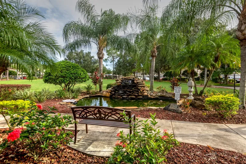 Aston Gardens At Sun City Center photo 9