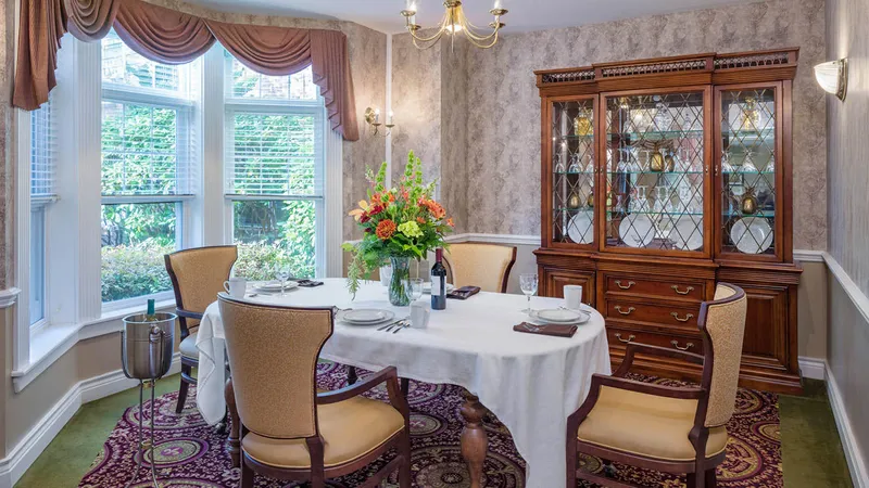 Atria Bay Spring Village photo 7