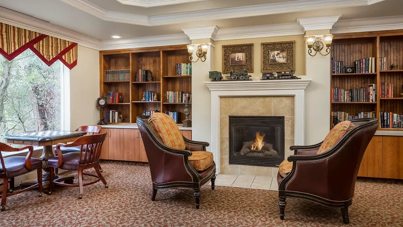 Atria Carmichael Oaks photo 5