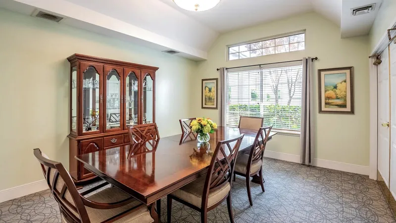 Atria Carrollton photo 7