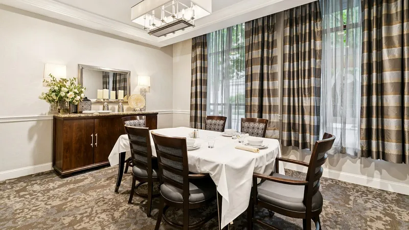 Atria Center City photo 8