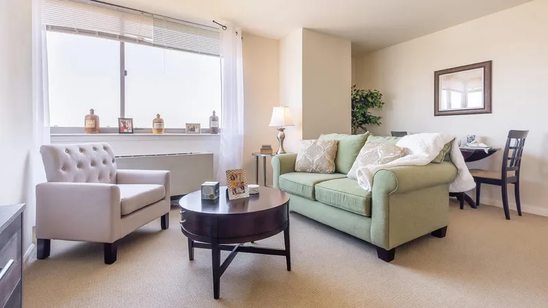 Atria Forest Hills photo 5