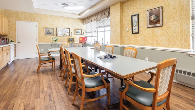 Atria Forest Hills photo 8