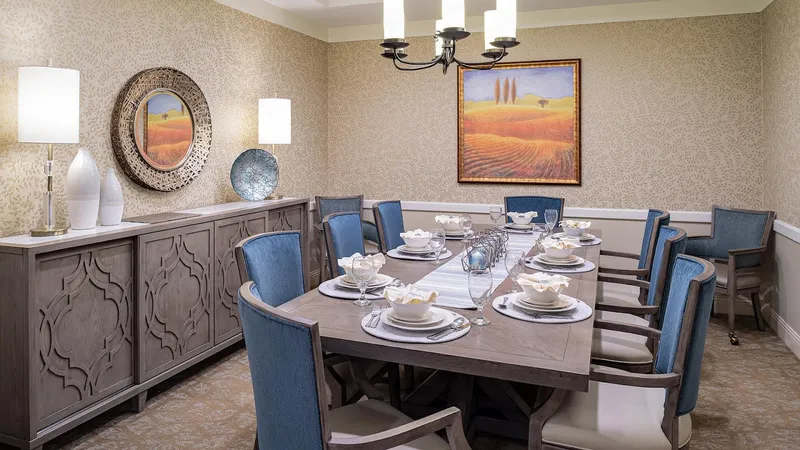 Atria Glen Cove photo 7