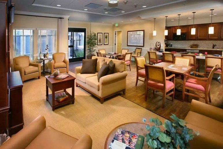 Atria Golden Creek photo 2