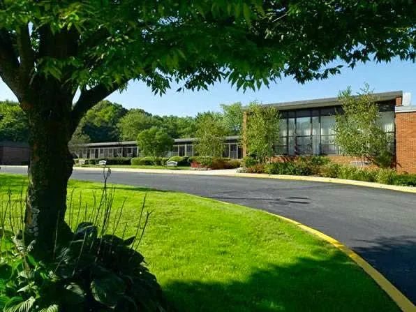 Atria Huntington photo 5