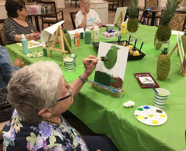 Atria Huntington photo 8