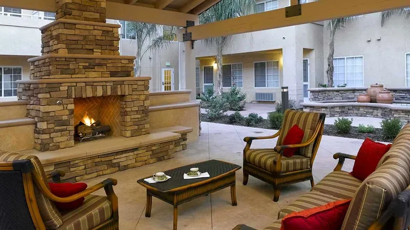 Atria Las Posas photo 8