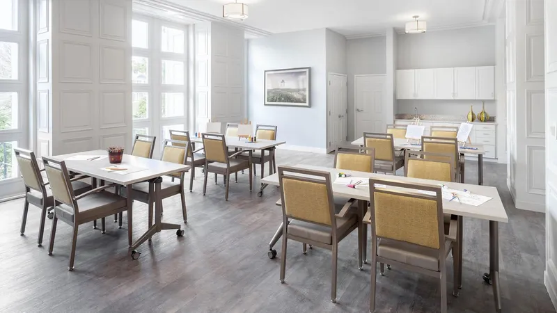 Atria Maplewood Place photo 9